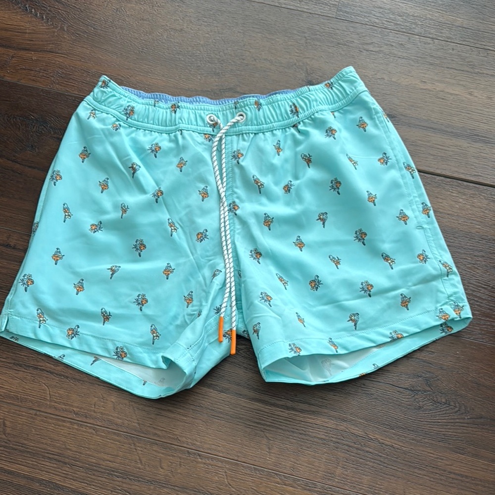 Bonobos New without Tag Birds Swim Trunks Quick-Dry Elastic Waist with Pockets.